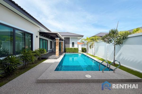 Elegant pool villa located in a prime location
