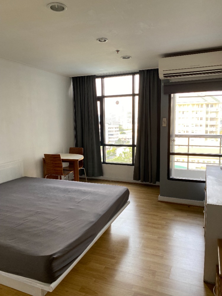 For rent: Phayathai Place Condo Studio, beautiful view, airy, clean, very comfortable, ready to move in For rent: Phayathai Place Condo Studio, beautiful view, airy, clean, very comfortable, ready to move in