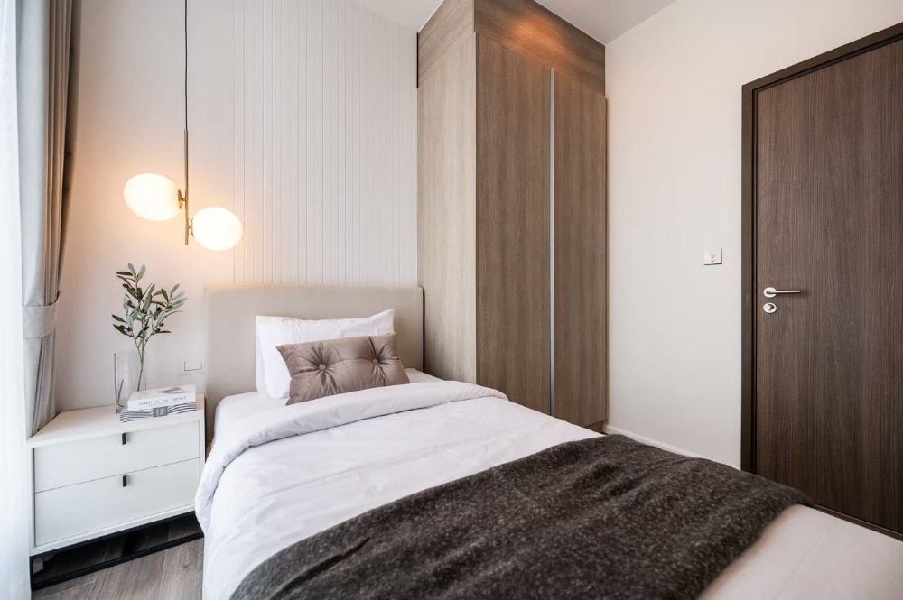 ✨ WHIZDOM Essence Sukhumvit! Floor 43, beautiful view! 🔑🤩 56.69 sq.m., 2 bedrooms, 2 bathrooms, 13 million! 📞 SHN00213