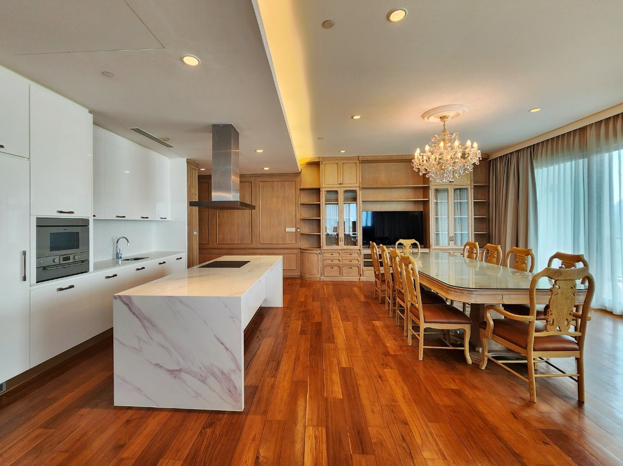ให้เช่าคอนโดหรูระดับ Luxury 4-ห้องนอน ใจกลางราชดำริ | ห้องขนาดใหญ่ วิวพาโนรามา ใกล้สวนลุมพินี และราชกรีฑาสโมสร (RBSC) – รูปที่ 4