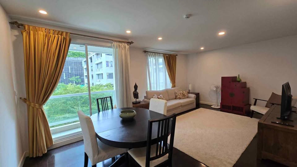 140 sqm สามคอนโดเตียงนอนให้เช่าใกล้ Lumpini Park
