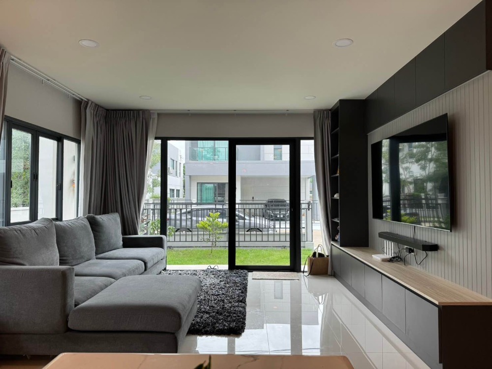 K-6252 ให้เช่าด่วน ! บ้านเดี่ยว Centro บางนา บ้านสวย สไตล์อังกฤษ เดินทางสะดวก MEGA BANGNA