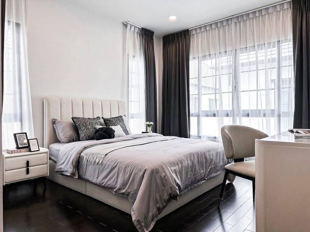 ● Modern Luxury ● Single house 2 storey, 4 Beds | 105.90 sq.w. 430.00 sq.m. | Near Concordian International School 2 mins., Mega Bangna 3 mins. ● Modern Luxury ● Single house 2 storey, 4 Beds | 105.90 sq.w. 430.00 sq.m. | Near Concordian International School 2 mins., Mega Bangna 3 mins.