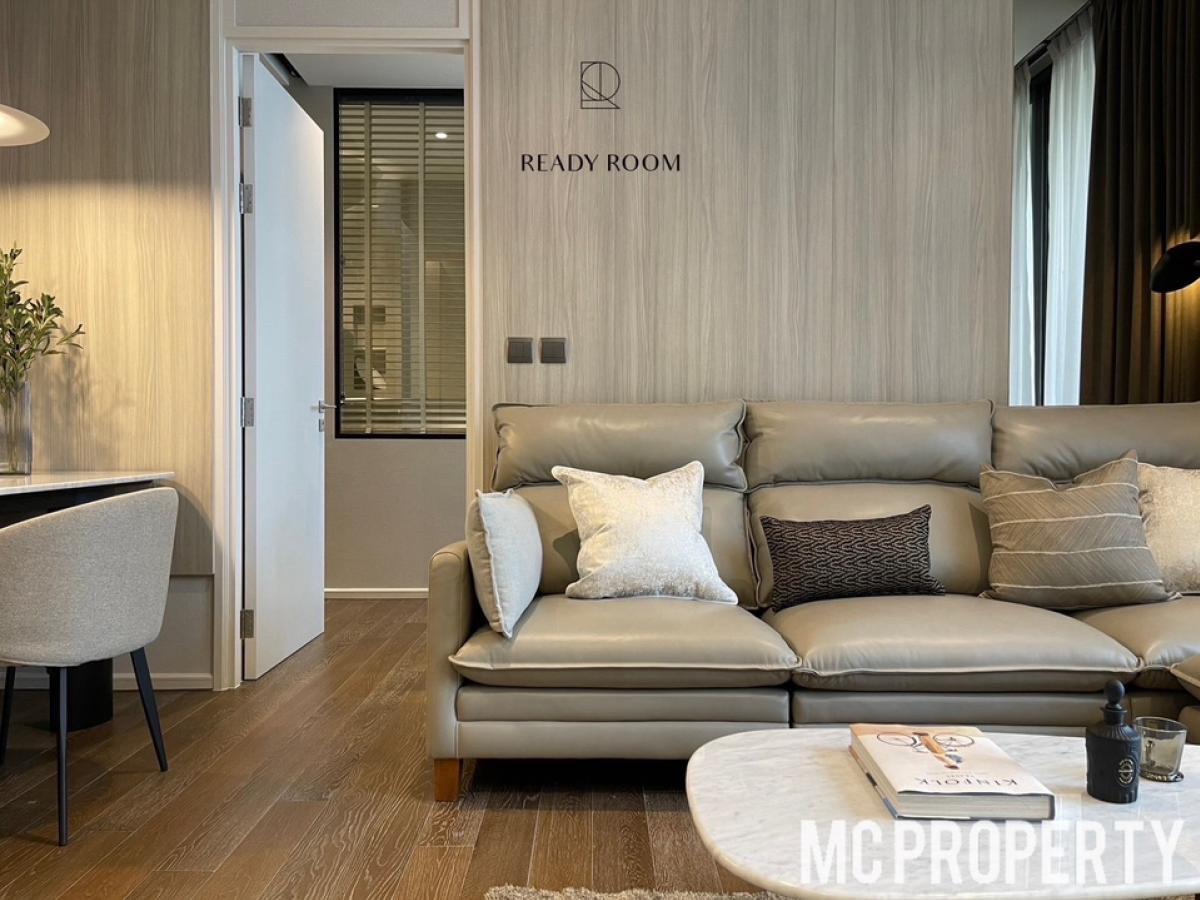 Muniq Langsuan 1 bedroom 56sqm 10fl++ for sale only 21 Mb please contact 0816878954