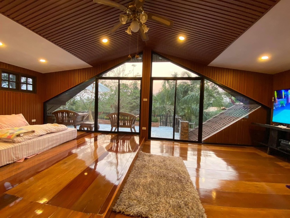 For Rent - ให้เช่าบ้านเนื้อที่1ไร่  เลี้ยงสัตว์ได้  4ห้องนอน(แอร์) 2ห้องน้ำ   1ห้องโถง  ลานหน้าบ้านกางเต็นท์ได้  ติดแม่น้ำปิง บ้านสบแฝกอ.สันทราย เชียงใหม่  – รูปที่ 4