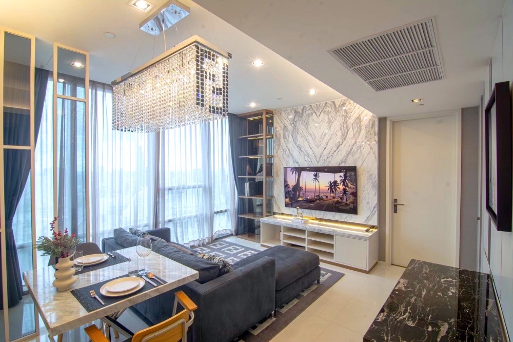 The Bangkok Sathorn (For rent) 1 bed 1 bath size 61 sq.m. Rental 50,000 per month. CODE0077 The Bangkok Sathorn (For rent) 1 bed 1 bath size 61 sq.m. Rental 50,000 per month. CODE0077