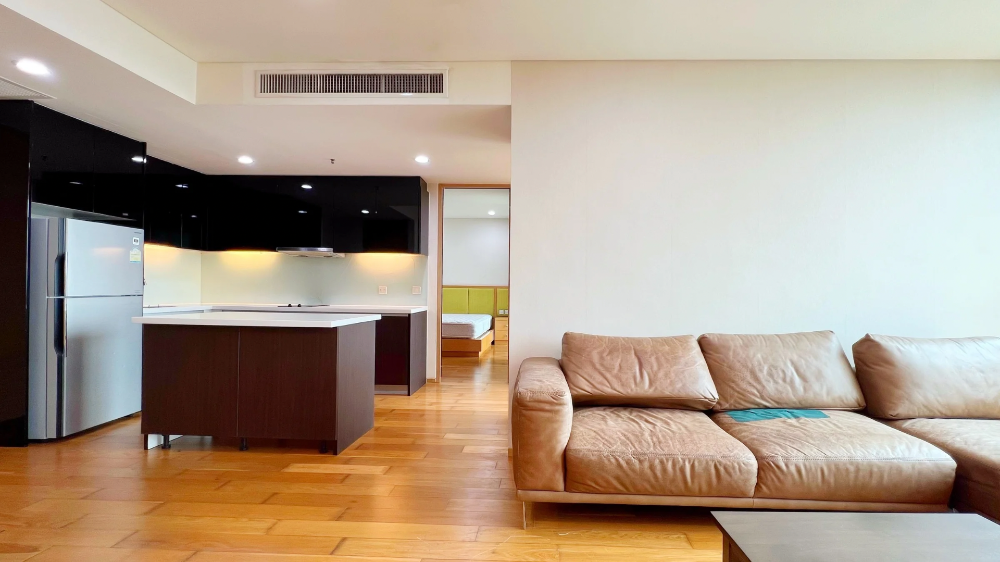 For Sale with tennant ! 90 s,qm. 2 bed 2 bath, only 8.5 M. ขายด่วน พร้อมผู้เช่า คอนโด เดอะ บรีซ นราธิวาส ห้องใหญ่ ชั้นสูง แต่งครบ พร้อมอยู่  2 ห้องนอน 2 ห้องน้ำ  – รูปที่ 3