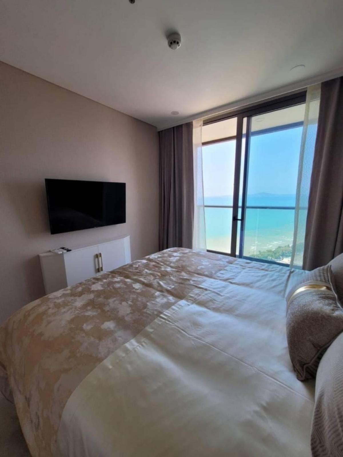 COPACABANA 1 BED 35 SQM FOR RENT @ 25000 BAHT PER MONTH ✅1 Bedroom✅1 Bathroom✅Size: 35 Sqm✅19th floor✅building C✅sea view✅Fully Furnished✅Rent:25000 baht per month For more info:Avenue real estate co.ltd📞0926833805Line id:tavneet666WhatsApp