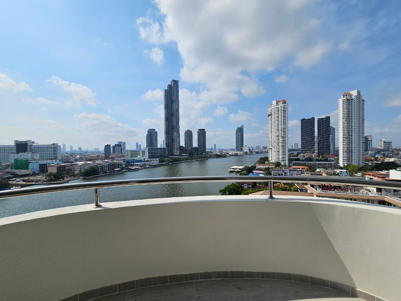Supakarn Condo For Sale Unit 15B Newly Decor