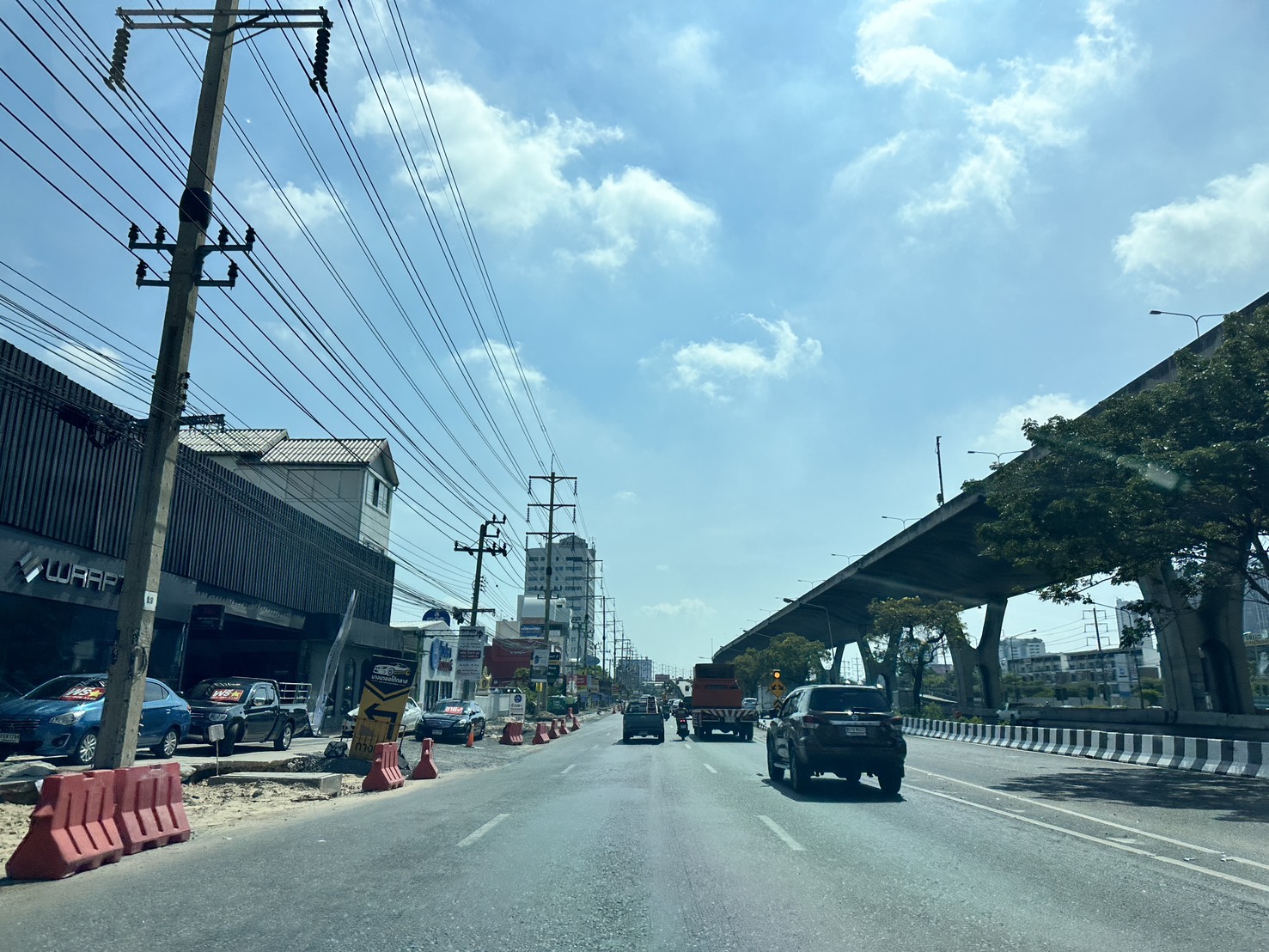 ขายที่ดินติดถนนบางนาตราด ใกล้อาคาร ส.ขอนแก่น ขายที่ดินติดถนนบางนาตราด ใกล้อาคาร ส.ขอนแก่น
