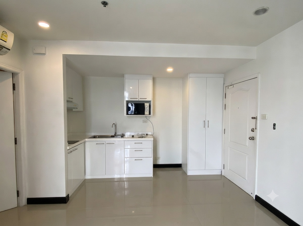 Rent! Lumpini Place Water Cliff, 28th Floor, Building B, views, not blocked for free !!! The housekeeper cleanses once a month. Rent! Lumpini Place Water Cliff, 28th Floor, Building B, views, not blocked for free !!! The housekeeper cleanses once a month.