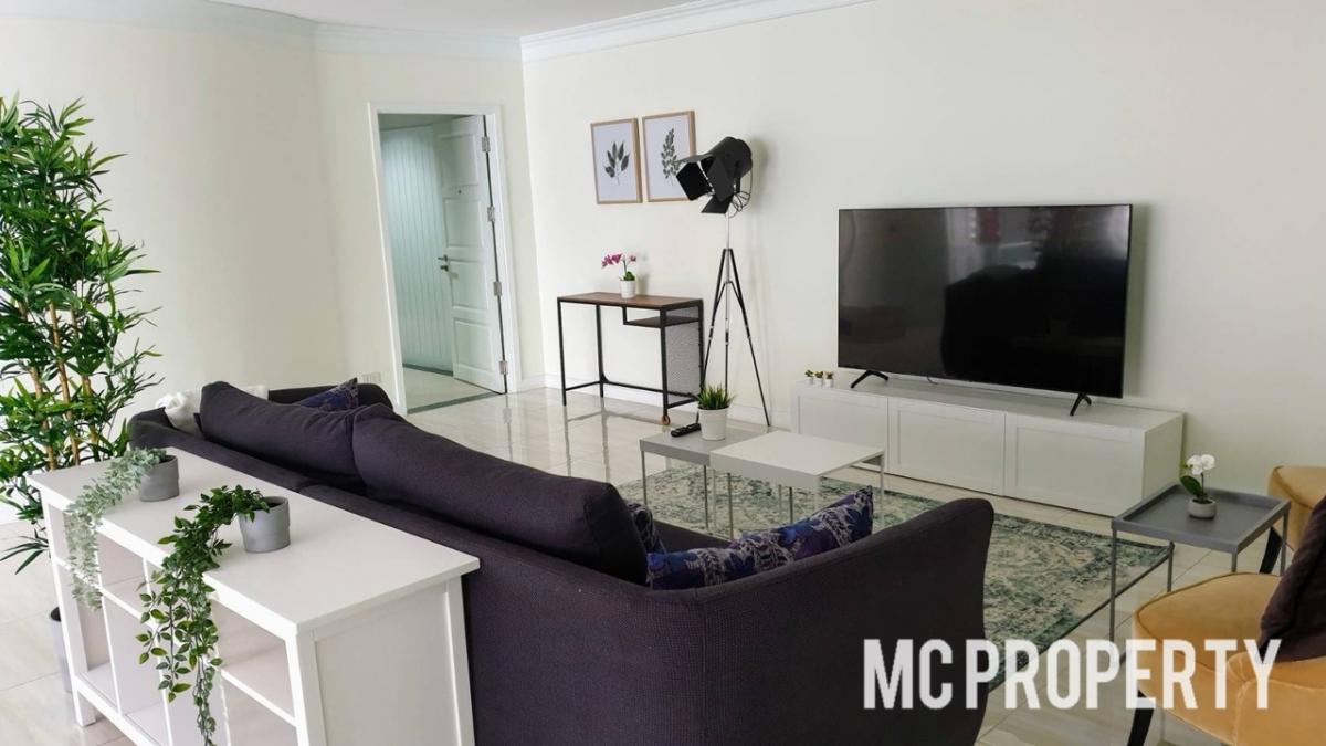 Le Premier 1 Sukhumvit 23 for rent 2 bedroom + maid room 180sqm pet friendly unit🐶🐈 only 60,000 please contact 0816878954