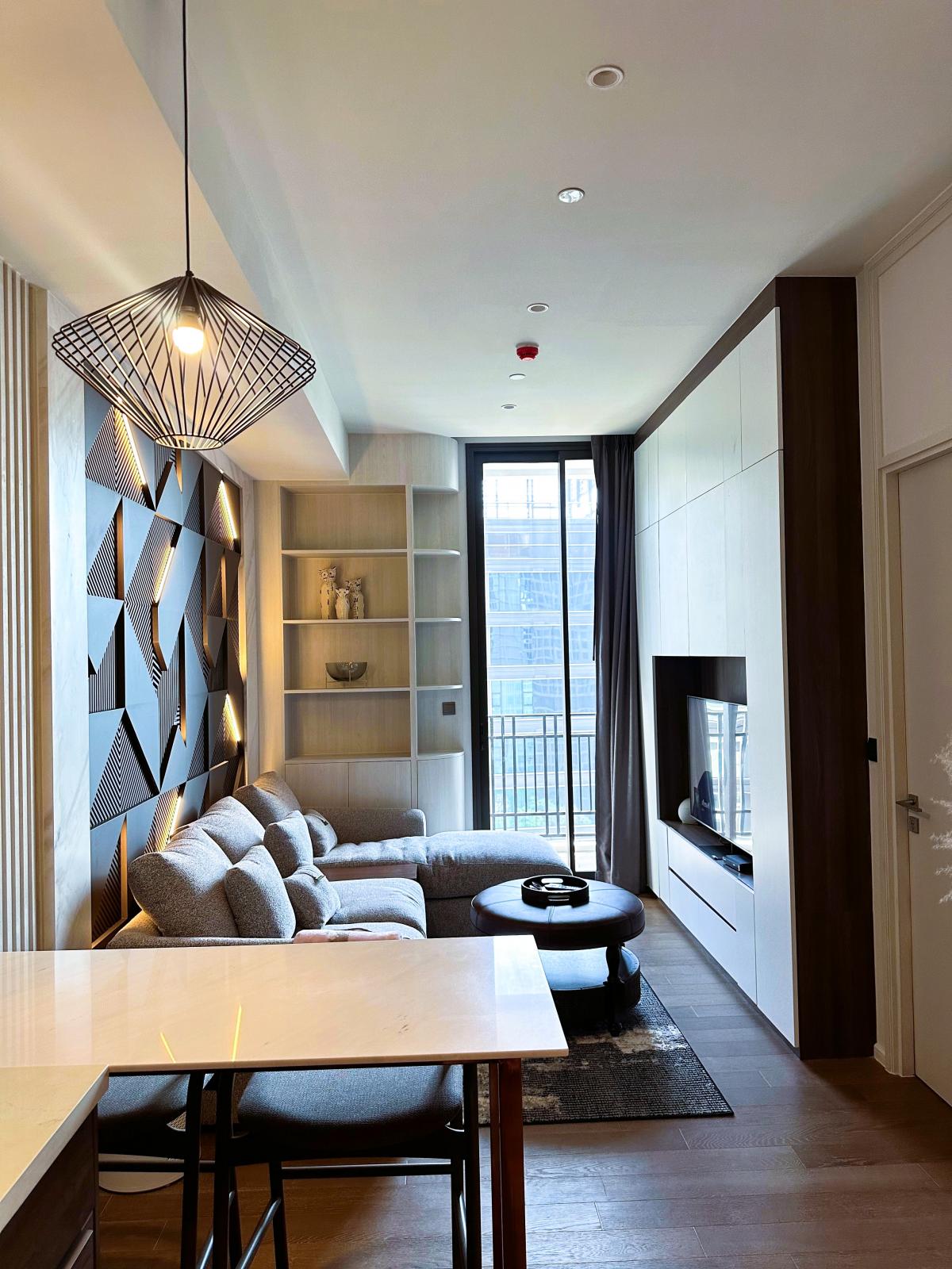 หายาก เลี้ยงสัตว์ได้ Pet friendly !! มิวนิคหลังสวน มาไวไปไว!! 65K 1Br. ชั้นกลางตึก พร้อมเฟอร์ พร้อมเข้าอยู่ !! หายาก เลี้ยงสัตว์ได้ Pet friendly !! มิวนิคหลังสวน มาไวไปไว!! 65K 1Br. ชั้นกลางตึก พร้อมเฟอร์ พร้อมเข้าอยู่ !!