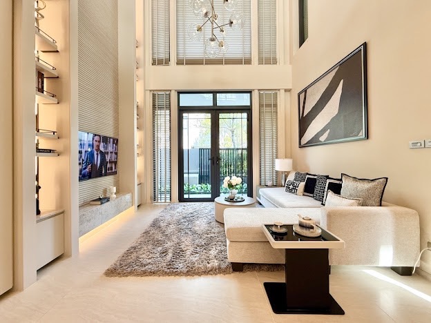 🏛✨Baan Klang Muang Classe Ratchayothin 3 -story townhome size 214 sq.m. 51 sq.w. | 2 bedrooms, 3 bathrooms, 2 parking spaces, starting at 21.9 MB. Contact Tel.0922635410 🏛✨Baan Klang Muang Classe Ratchayothin 3 -story townhome size 214 sq.m. 51 sq.w. | 2 bedrooms, 3 bathrooms, 2 parking spaces, starting at 21.9 MB. Contact Tel.0922635410