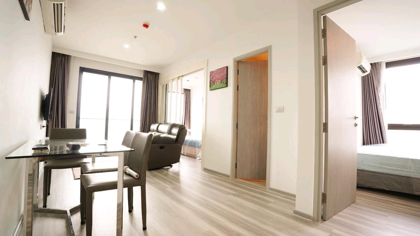 Aeras Condo Pattaya 2 bedrooms, corner room, beachfront, beautiful view, 48 sq m, spacious, ready to move in, fully furnished Aeras Condo Pattaya 2 bedrooms, corner room, beachfront, beautiful view, 48 sq m, spacious, ready to move in, fully furnished