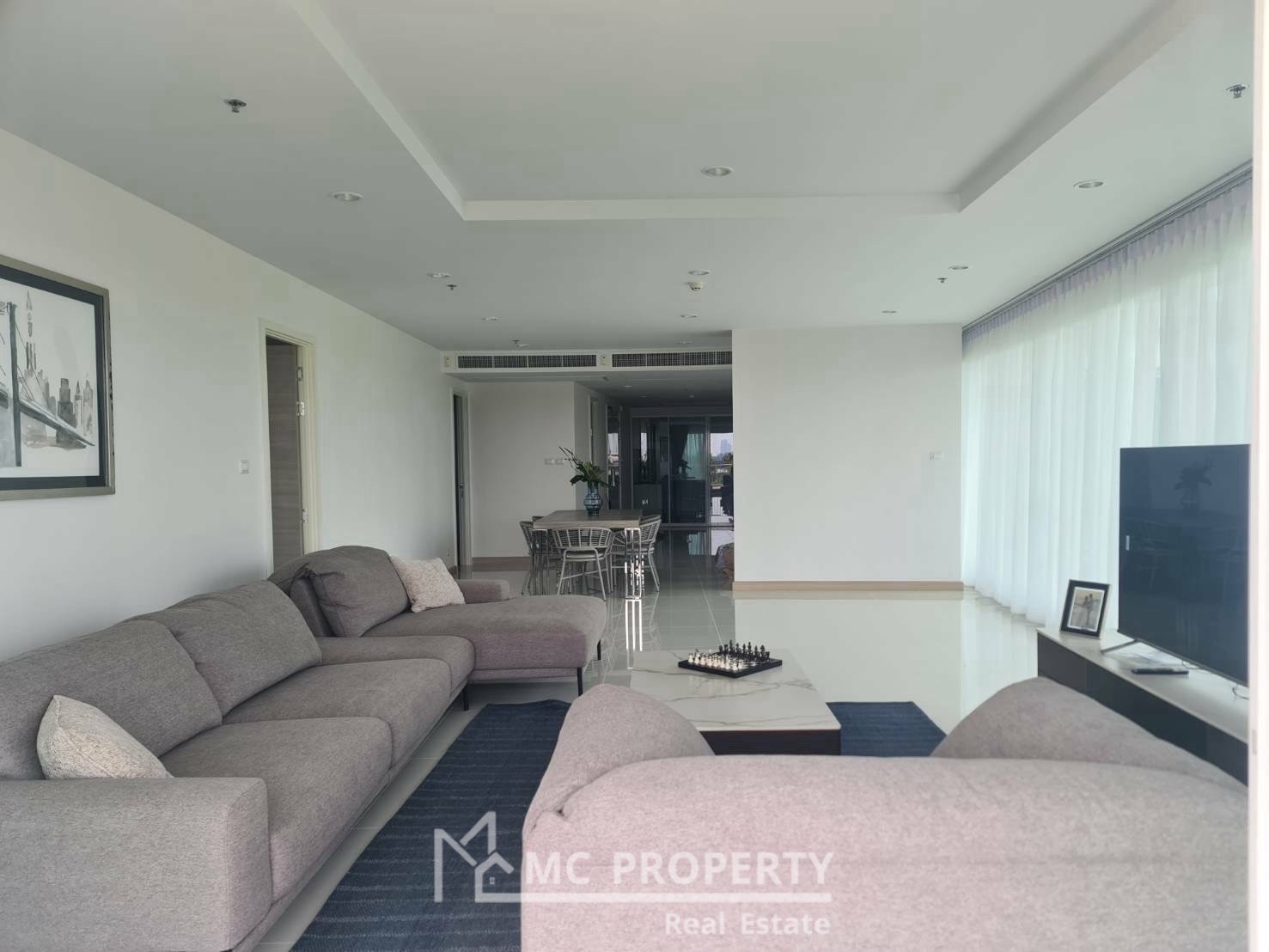 Supalai Riva Grande 3 bedroom + maid room 284sqm river front view for rent only 170,000 Supalai Riva Grande 3 bedroom + maid room 284sqm river front view for rent only 170,000