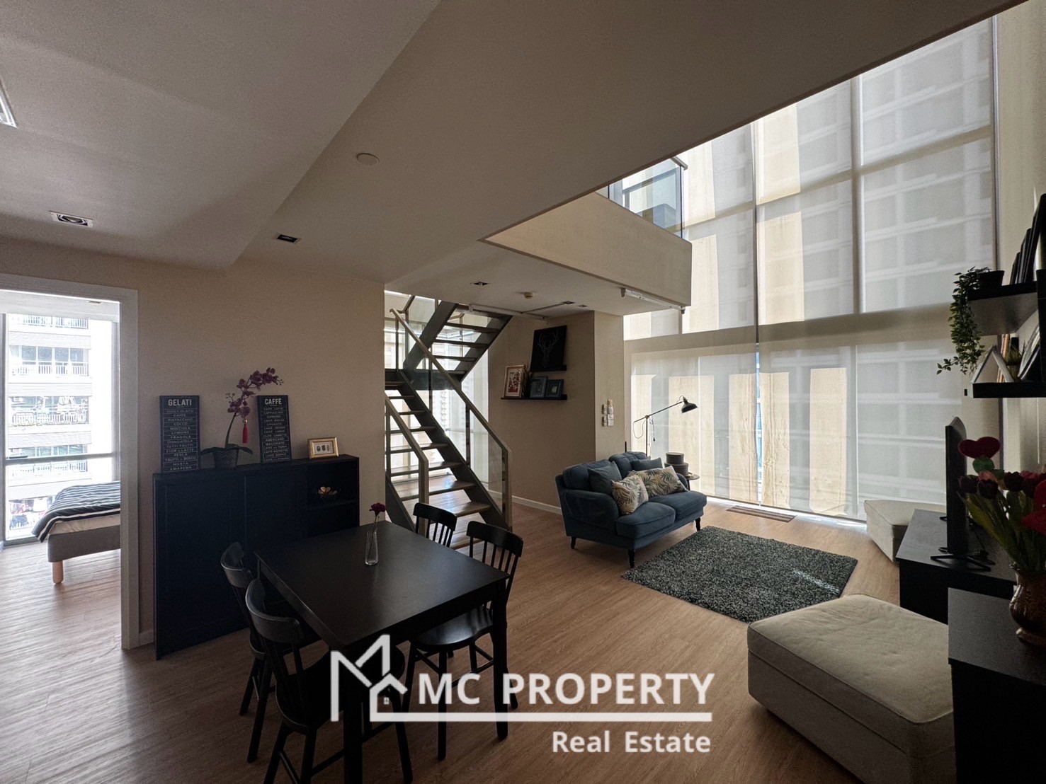 The Room Sukhumvit 21 for rent duplex 2 bedroom 110sqm fully firnished only 75,000 please contact 0816878954