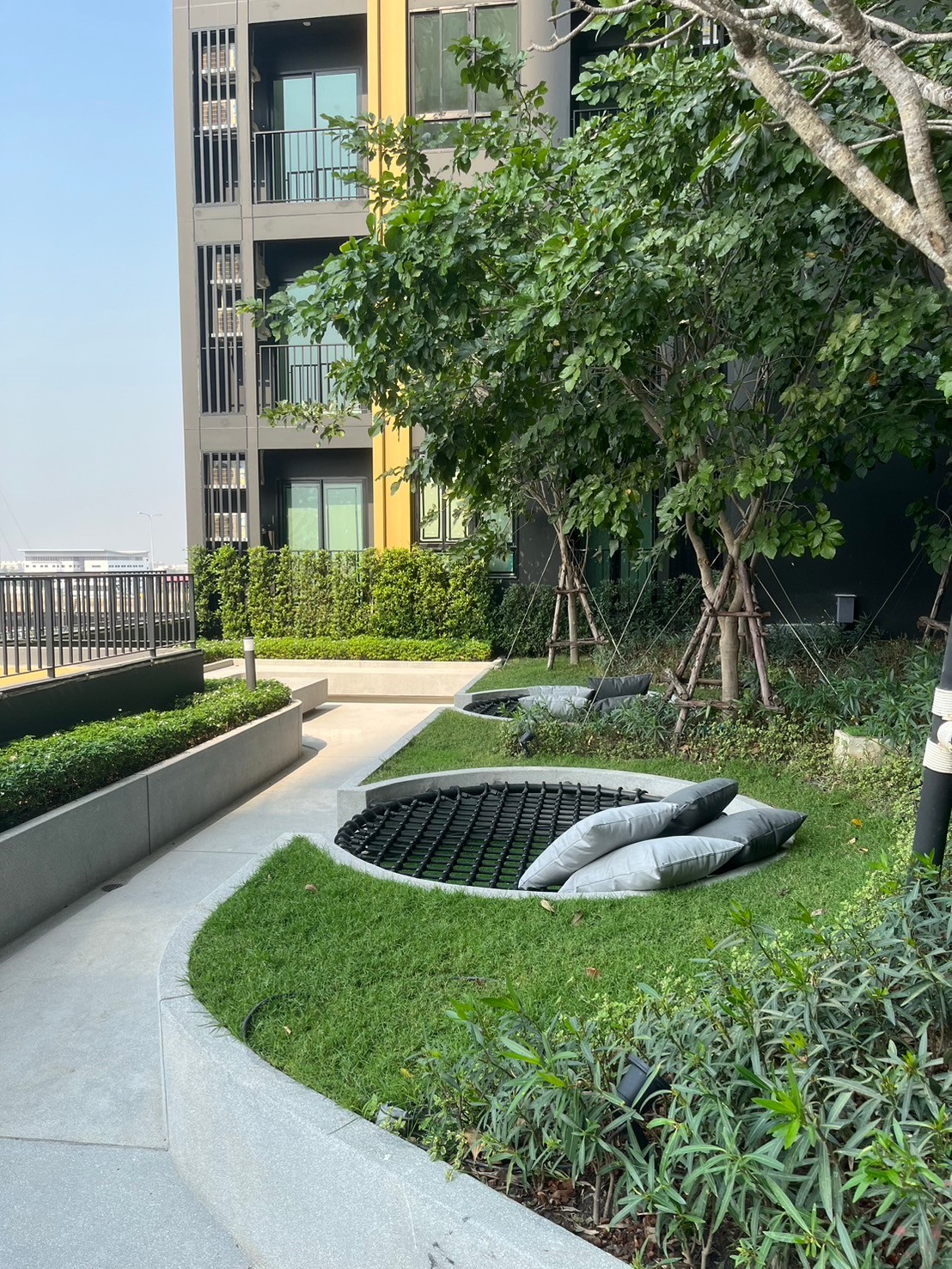 ปล่อยเช่าด่วน เครื่องใช้ไฟฟ้าพร้อมอยู่่ !!!! ให้เช่าคอนโด Nue Mega Plus Bangna Size 35 sqm (2bedroom /1bathroom) ในราคา 20,000 บาท/เดือน ปล่อยเช่าด่วน เครื่องใช้ไฟฟ้าพร้อมอยู่่ !!!! ให้เช่าคอนโด Nue Mega Plus Bangna Size 35 sqm (2bedroom /1bathroom) ในราคา 20,000 บาท/เดือน