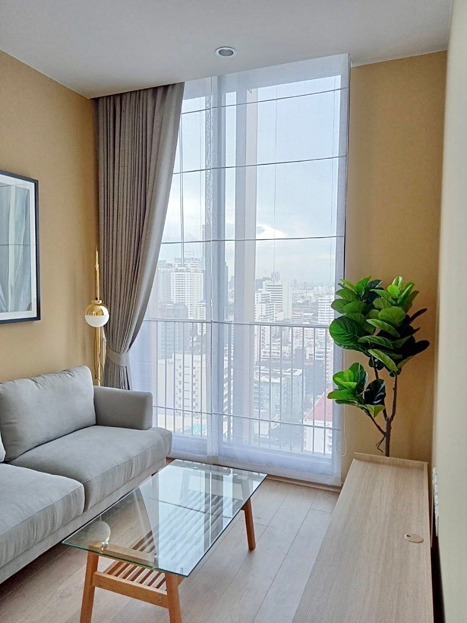 Rent NOBLE BE19 2 Bedroom, Special Type corner B5X *** There are 4 balconies. Rent NOBLE BE19 2 Bedroom, Special Type corner B5X *** There are 4 balconies.