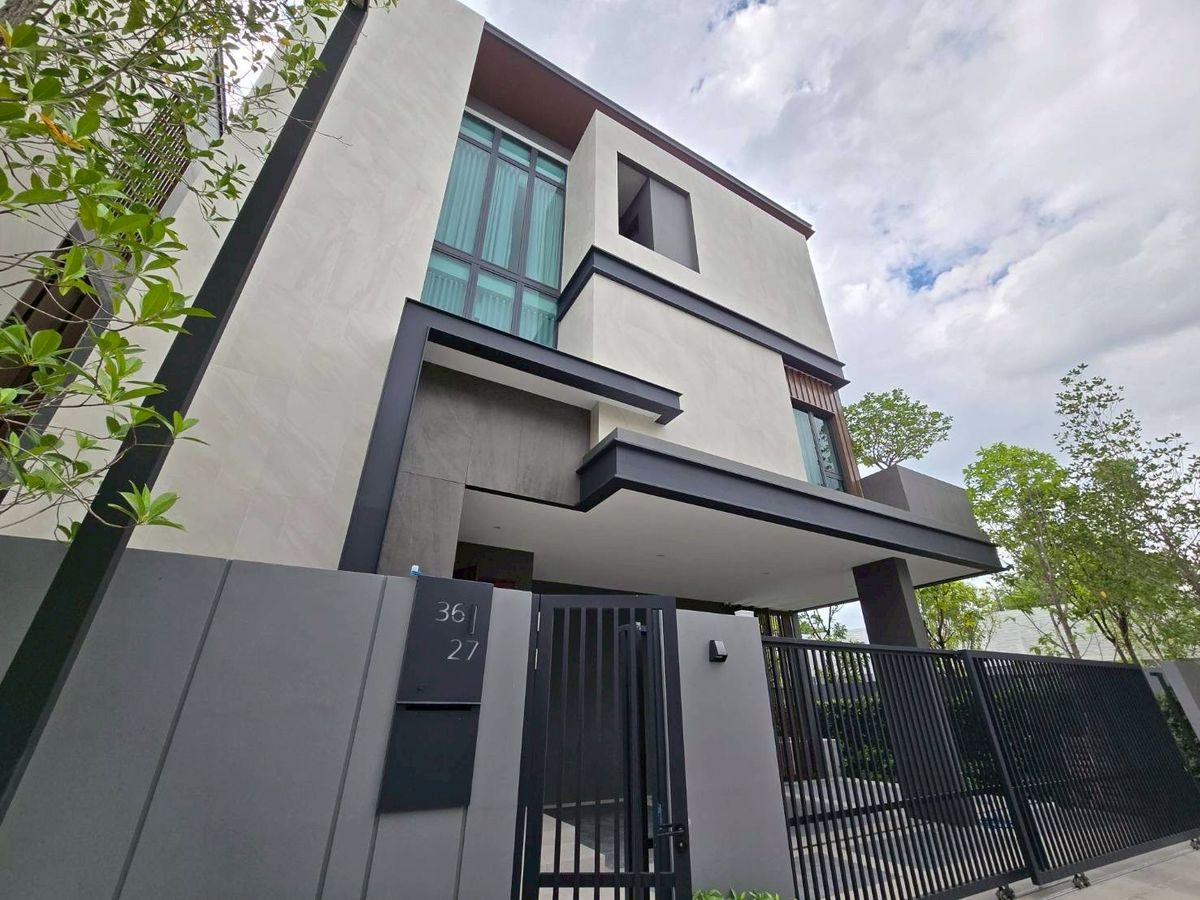 𝗧𝗛𝗘 𝗛𝗢𝗡𝗢𝗥 𝗬𝗢𝗧𝗛𝗜𝗡𝗣𝗔𝗧𝗧𝗔𝗡𝗔 𝗬𝗢𝗧𝗛𝗜𝗡𝗣𝗔𝗧𝗧𝗔𝗡𝗔 Luxuy Residence for Rent
