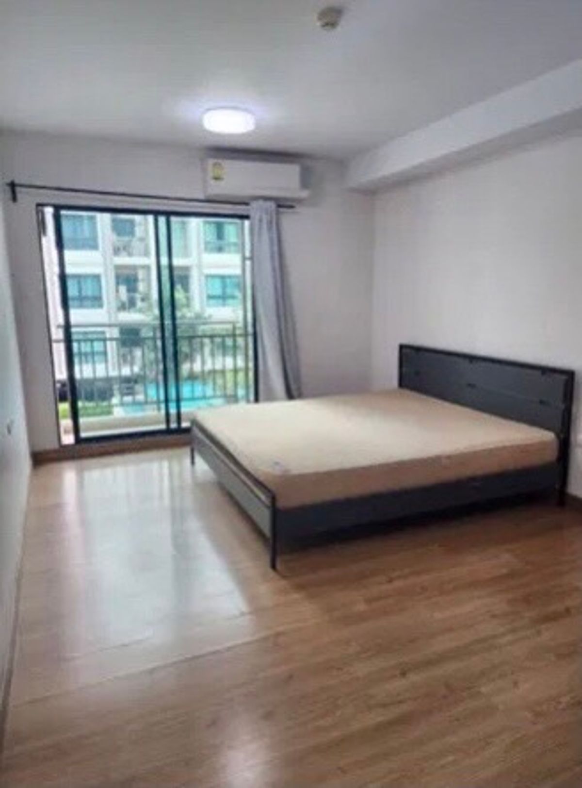 Beautiful big room The best fir. Beautiful big room The best fir.