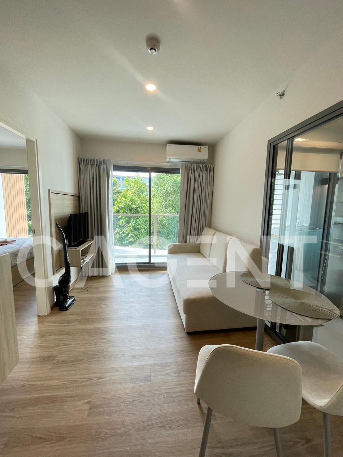 Rent a condo “Phyll Phuket“ in the heart of Phuket Surrounded by complete facilities Rent a condo “Phyll Phuket“ in the heart of Phuket Surrounded by complete facilities