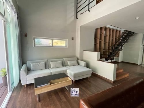For Rent Single House Sukhumvit 49 (Thonglor Area) Fully Furniture Type 3 beds 3 baths +1maid room 