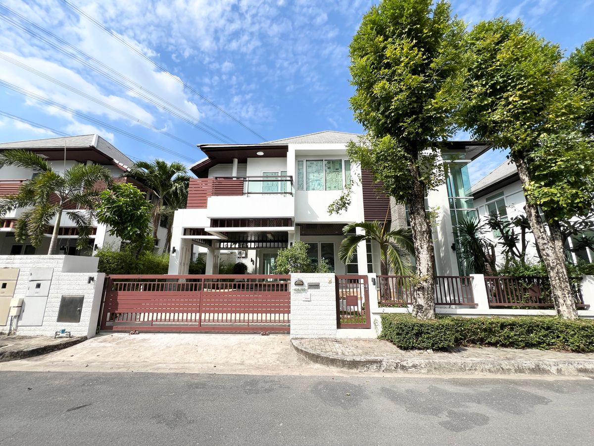 House for sale, Blue Lagoon 1, Bang Na-3 bedrooms, 4 bathrooms, with a good housekeeper room near Mega Bangna. Never in House for sale, Blue Lagoon 1, Bang Na-3 bedrooms, 4 bathrooms, with a good housekeeper room near Mega Bangna. Never in