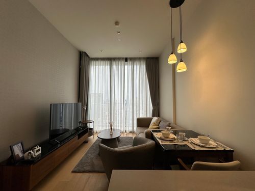 To Che J 1 bedroom on the high floor of the town
