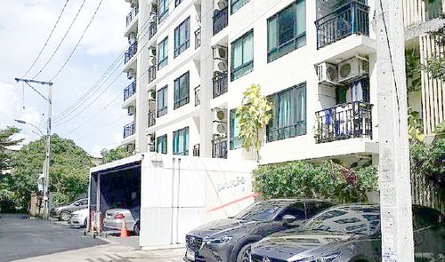 2 bedroom condo, Poss Sukhumvit 107, near BTS 900 m. Convenient location. There are 7-11 shops in front of the condo, large rooms, all separate rooms.
