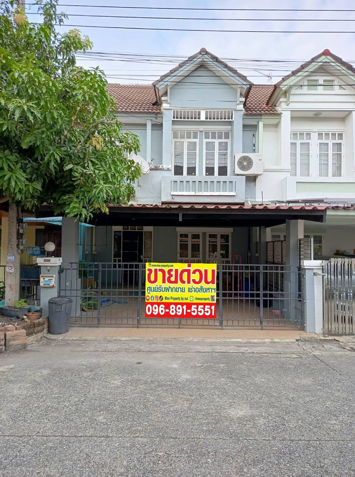 Urgent sale, 2-story townhouse, Piyawaram Village, Khlong 4, Sawai Pracharat Road, Good atmosphere, with a clubhouse, swimming pool, an area of ​​24 sq.w., usable area 108 sqm. ME-96
