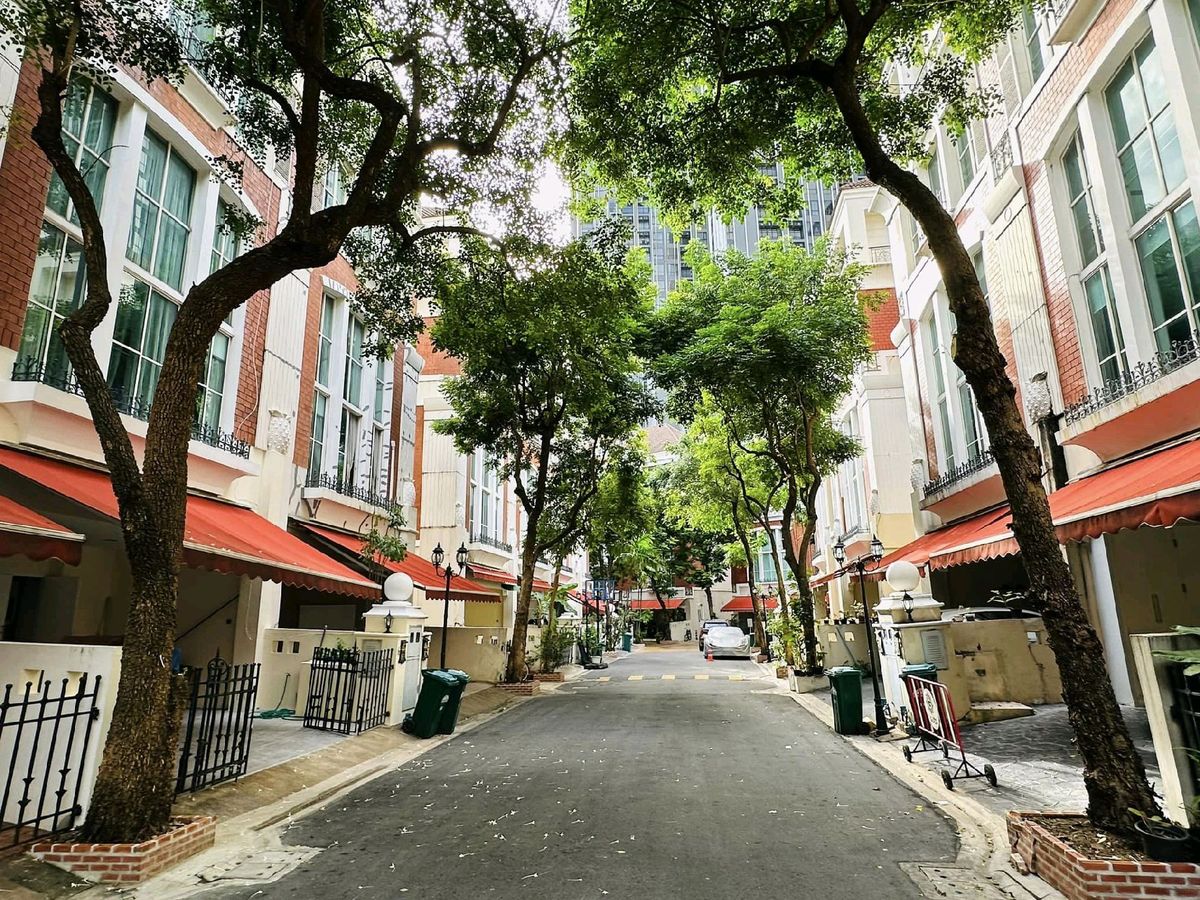 Central Village, Thonglor, Sukhumvit 55