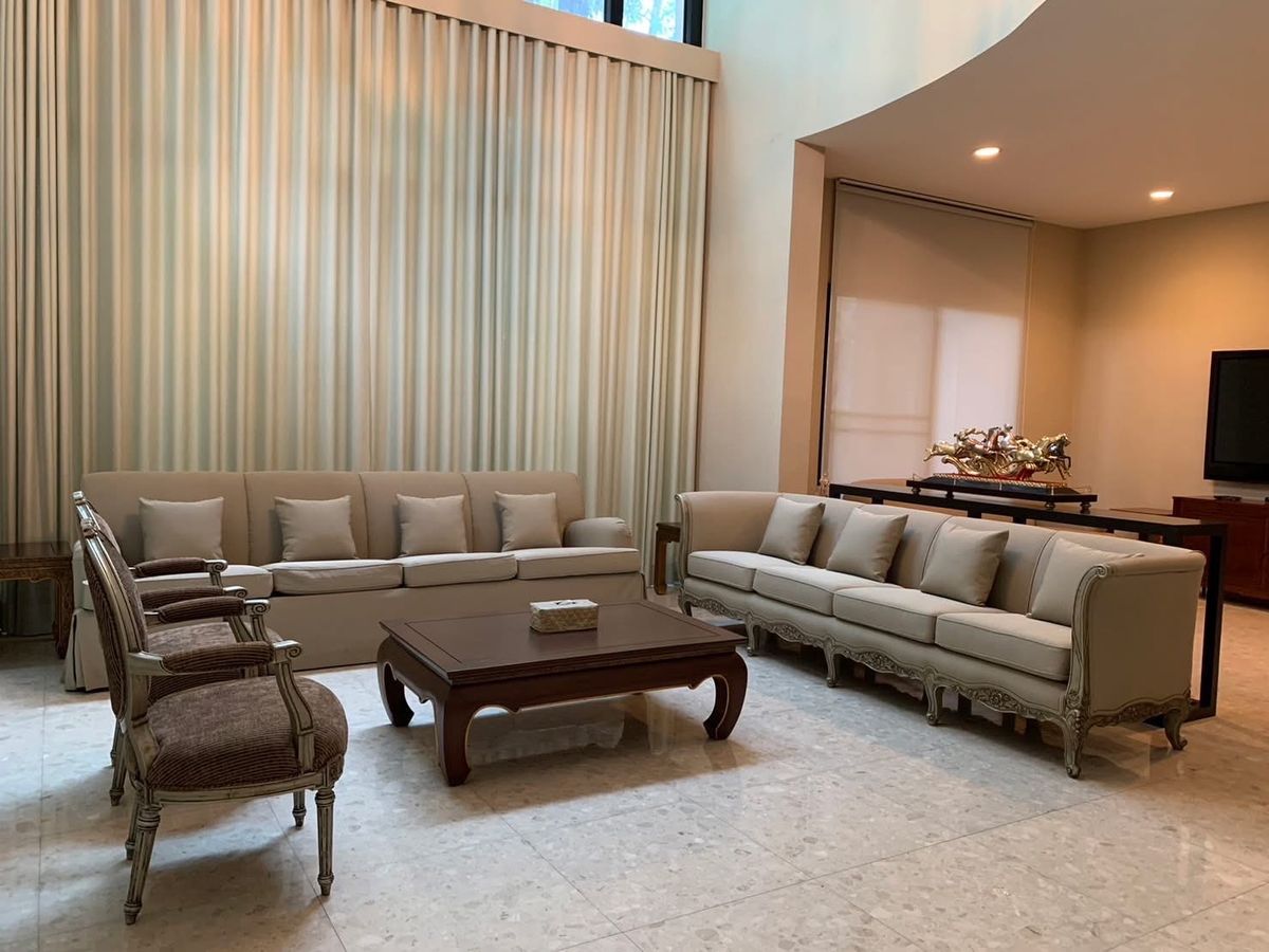 House for rent/sell at Grand Bangkok Boulevard Ratchada-Ramintra 2 House for rent/sell at Grand Bangkok Boulevard Ratchada-Ramintra 2
