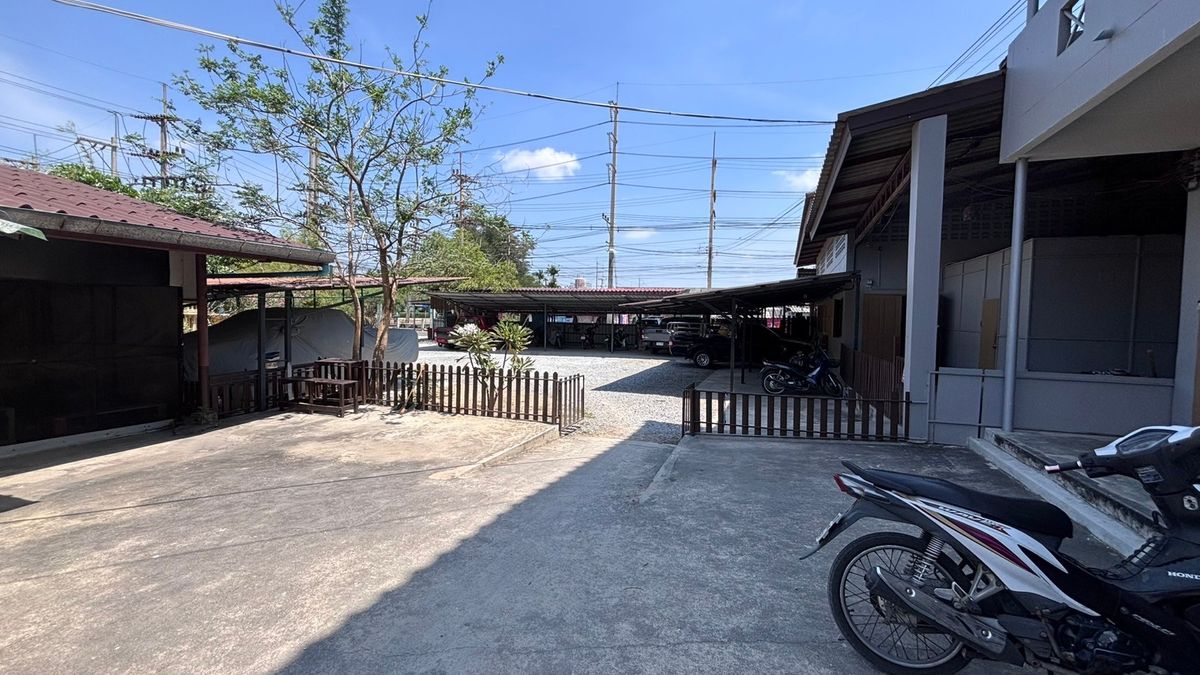 Land for sale with 1 rai of buildings, 2 works, sanitation, Om Noi Krathum Baen, Samut Sakhon – รูปที่ 2