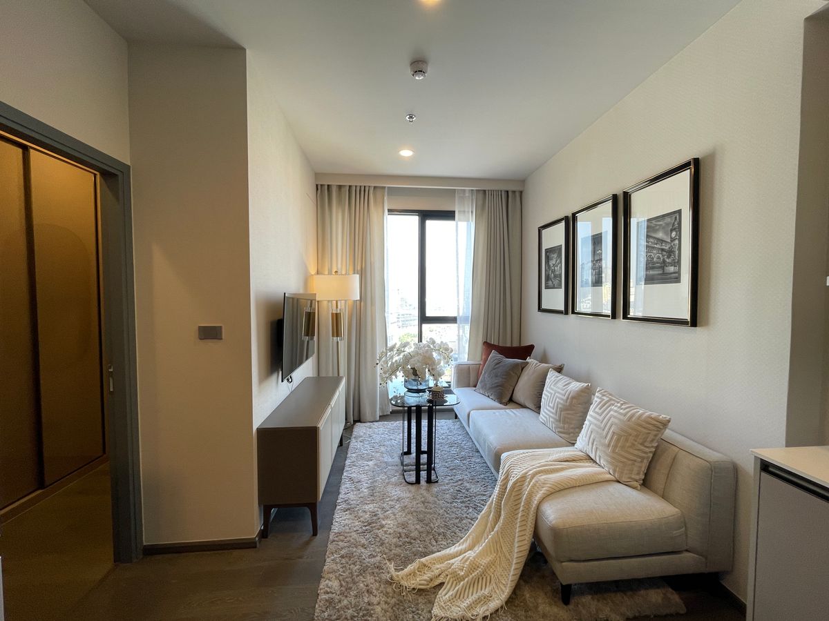 Luxury Luxury Condo for sale, Rama 4 Road, near MRT Khlong Toei 0 m. Condo Coco Park, Floor 12, Size 49.60 sq.m., 1 bedroom, 1 bathroom near the Chalerm Mahanakorn Expressway. With a 5 -star service from Dusit Hotel Luxury Luxury Condo for sale, Rama 4 Road, near MRT Khlong Toei 0 m. Condo Coco Park, Floor 12, Size 49.60 sq.m., 1 bedroom, 1 bathroom near the Chalerm Mahanakorn Expressway. With a 5 -star service from Dusit Hotel
