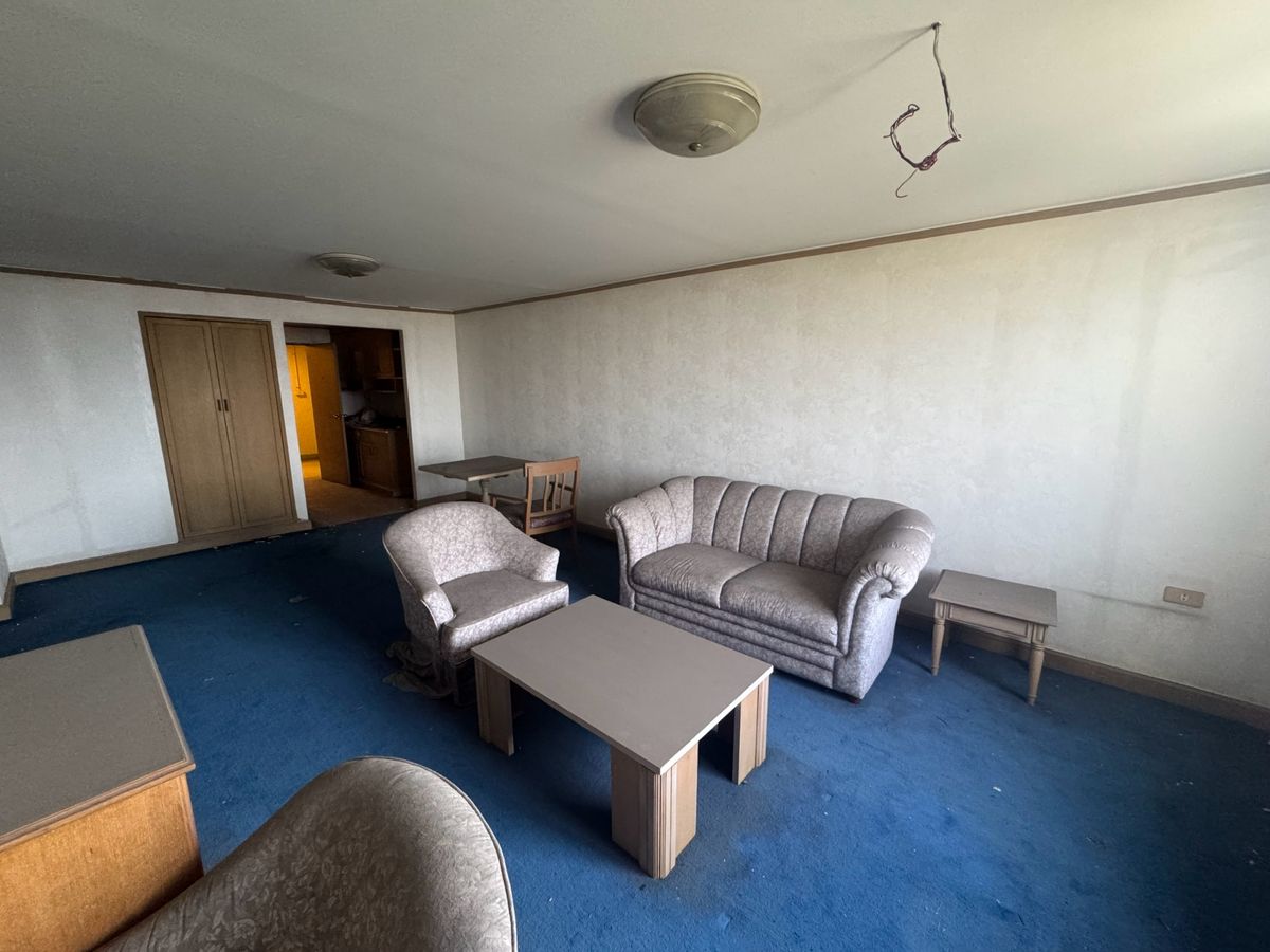 ขาย 2 ห้องนอน 2 ห้องน้ำ คอนโด royal nine residence (FS4685)