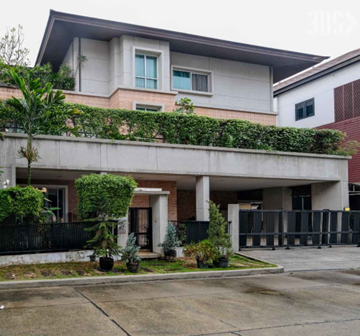 ✨ House for sale 3 layers of new renovated at Baan Issara Rama9 4+2 bedrooms, size 344 sqm. Furniture, Ramkhamhaeng area, near the Sports Station ✨ House for sale 3 layers of new renovated at Baan Issara Rama9 4+2 bedrooms, size 344 sqm. Furniture, Ramkhamhaeng area, near the Sports Station