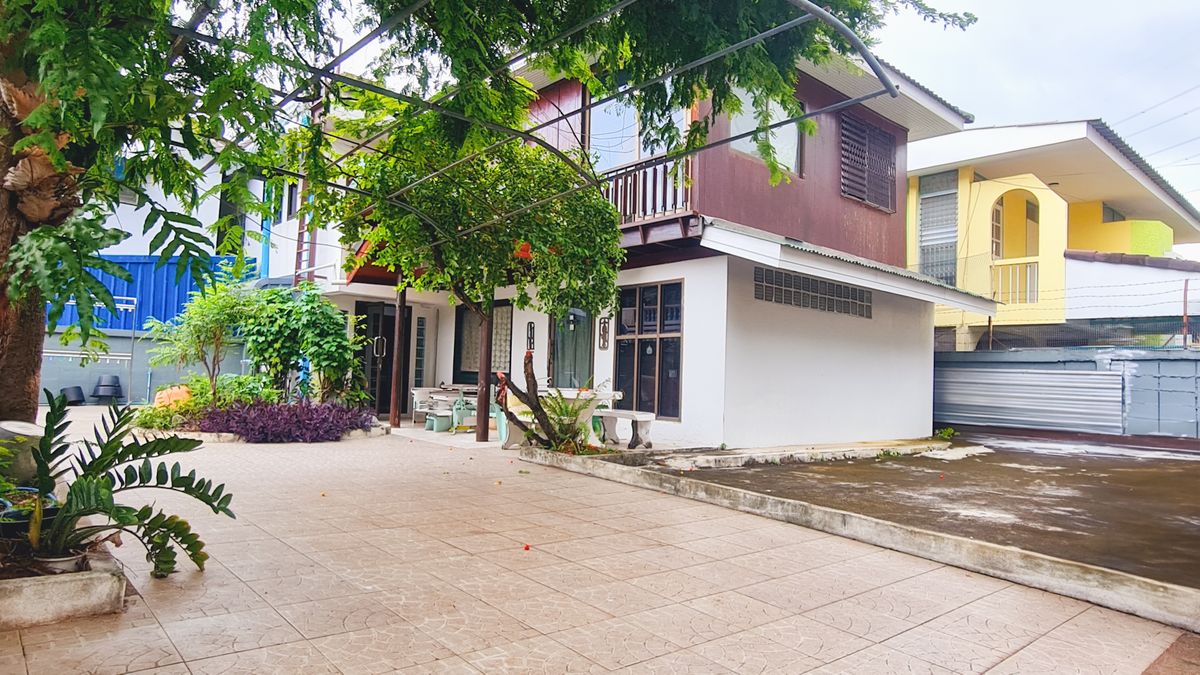 ขายบ้านเดี่ยว 62 ตร.วา หลังมุม ซอยชัยพฤกษ์ 33 เขตตลิ่งชัน กรุงเทพฯ ขายบ้านเดี่ยว 62 ตร.วา หลังมุม ซอยชัยพฤกษ์ 33 เขตตลิ่งชัน กรุงเทพฯ