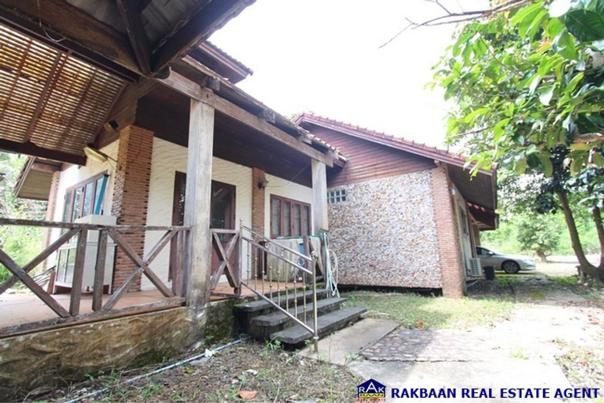 ขายบ้านพักตากอากาศ Rabbit Hill Resort 1ไร่ 16วา 2ห้องนอน 2ห้องน้ำ หลังบ้านติดธารน้ำ วิวภูเขา ราคาเพียง 1.75 ล้านเท่านั้น ขายบ้านพักตากอากาศ Rabbit Hill Resort 1ไร่ 16วา 2ห้องนอน 2ห้องน้ำ หลังบ้านติดธารน้ำ วิวภูเขา ราคาเพียง 1.75 ล้านเท่านั้น