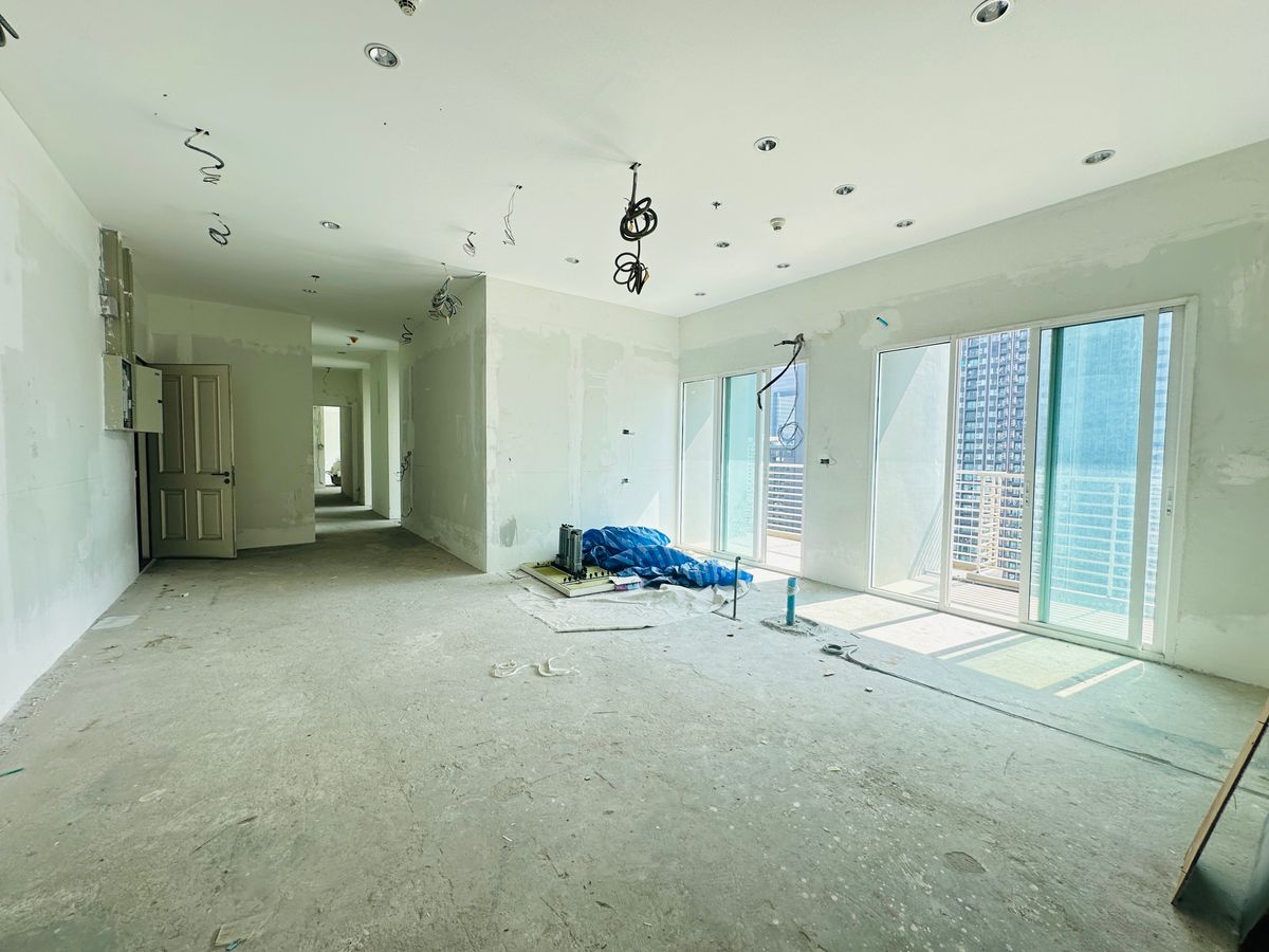 3 Bedrooms 3 Bathrooms 213.88 SQM Penthouse Bare-Shall Condo in Rama 9 3 Bedrooms 3 Bathrooms 213.88 SQM Penthouse Bare-Shall Condo in Rama 9