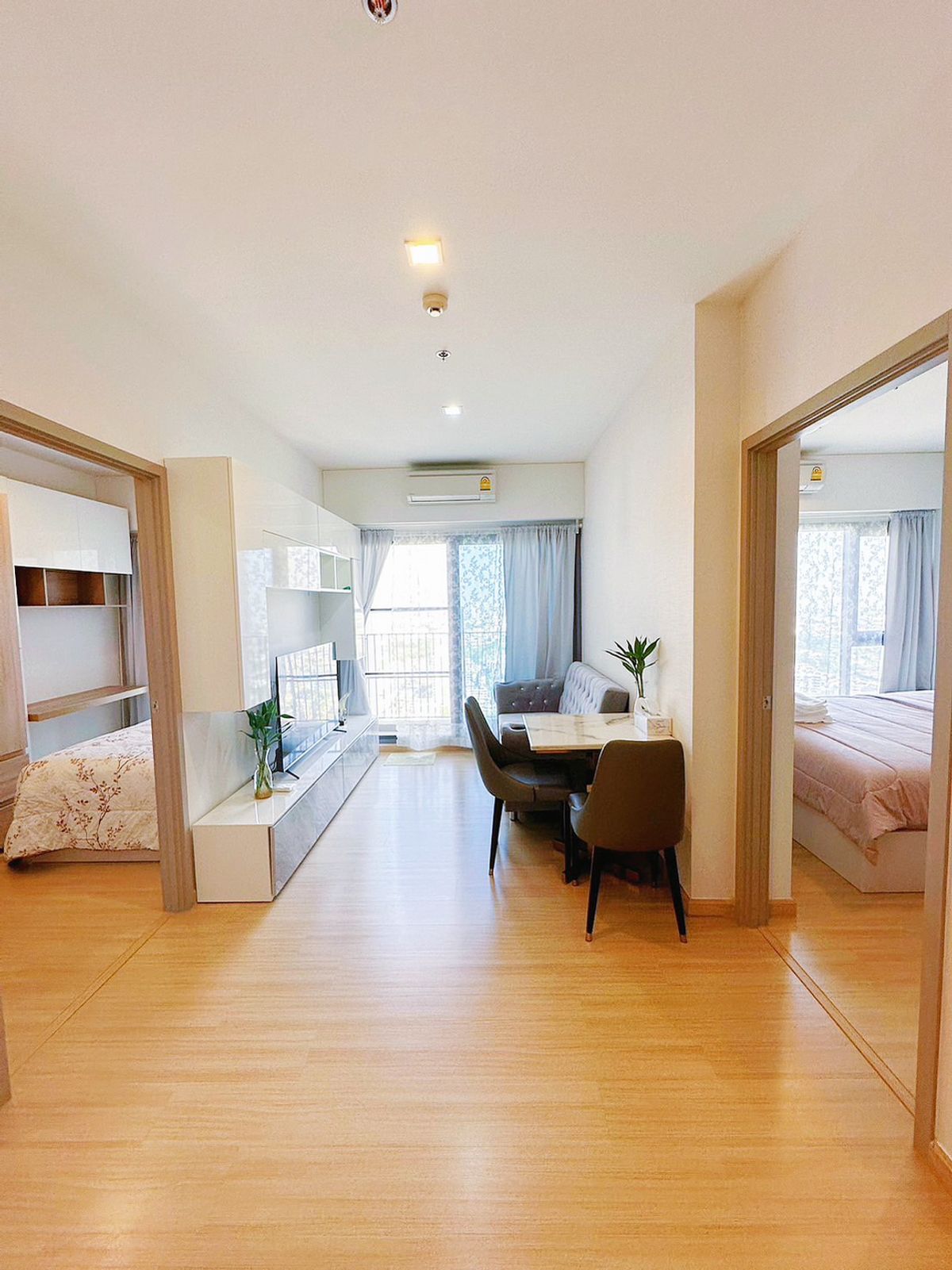 P-2704 Urgent rent! WHIZDOM Connect Sukhumvit Condo, beautiful room, complete furniture, ready for the best price in the project. P-2704 Urgent rent! WHIZDOM Connect Sukhumvit Condo, beautiful room, complete furniture, ready for the best price in the project.