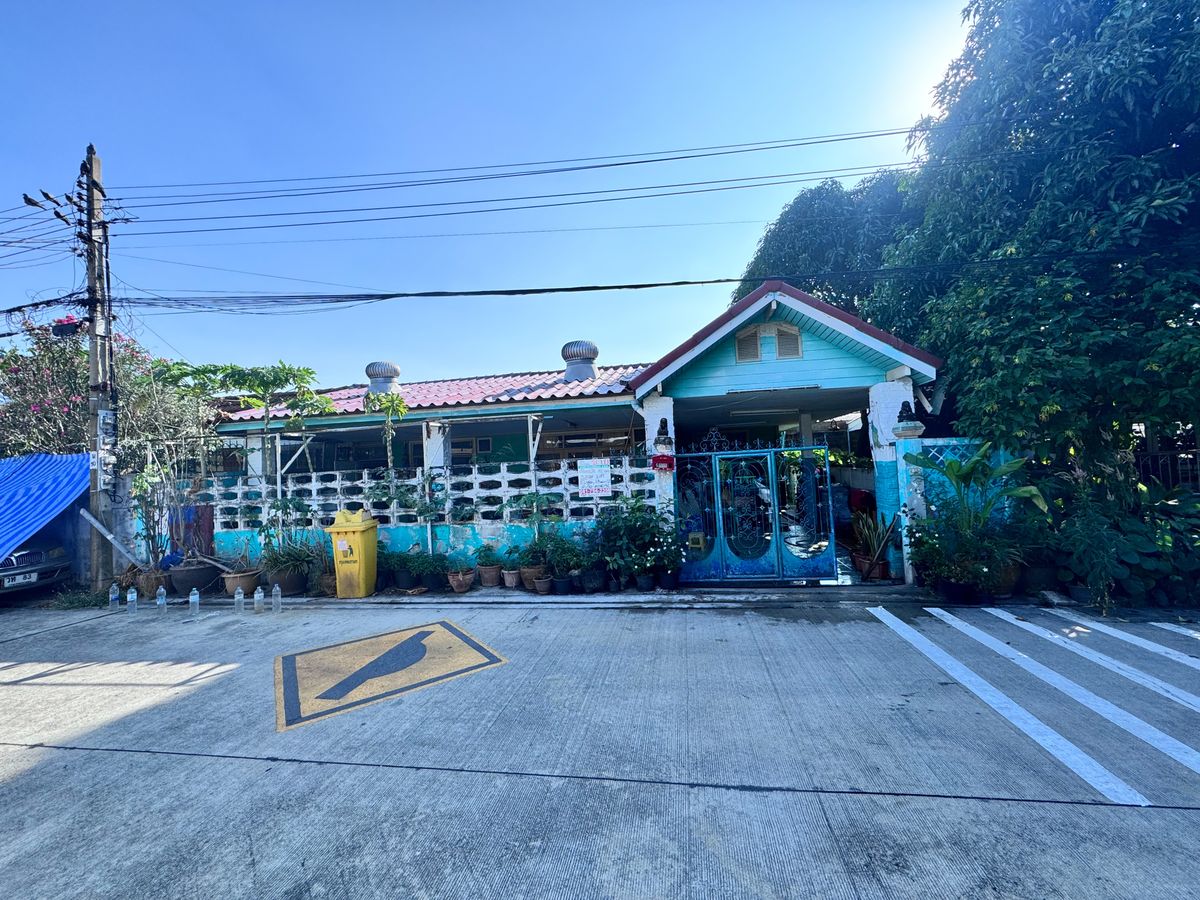 1 storey house for sale in Soi Kosum Ruamjai 43 Intersection 12 Don Mueang, Bangkok 1 storey house for sale in Soi Kosum Ruamjai 43 Intersection 12 Don Mueang, Bangkok