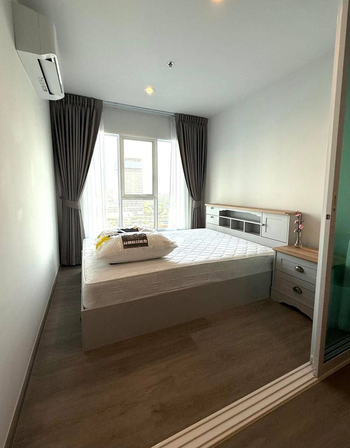 Regent Regent Home Bangna (Regent Home Bangna) Building/Building: D Floor: 19 Size Room Size: 28 sq.m. Price: 10,000 baht Regent Regent Home Bangna (Regent Home Bangna) Building/Building: D Floor: 19 Size Room Size: 28 sq.m. Price: 10,000 baht