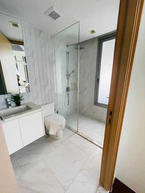 Sale Hyde Sukhumvit 11 For Sale with Tenant (S05-0298 (S))