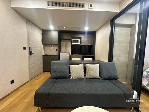 ✨ Wow, the best decoration room ✨ Klass Langsuan (1Bed 1Bath 33.33SQM.) Completely decorated !! Only 38,000 baht per month Tel.0981315848 @Propmatch