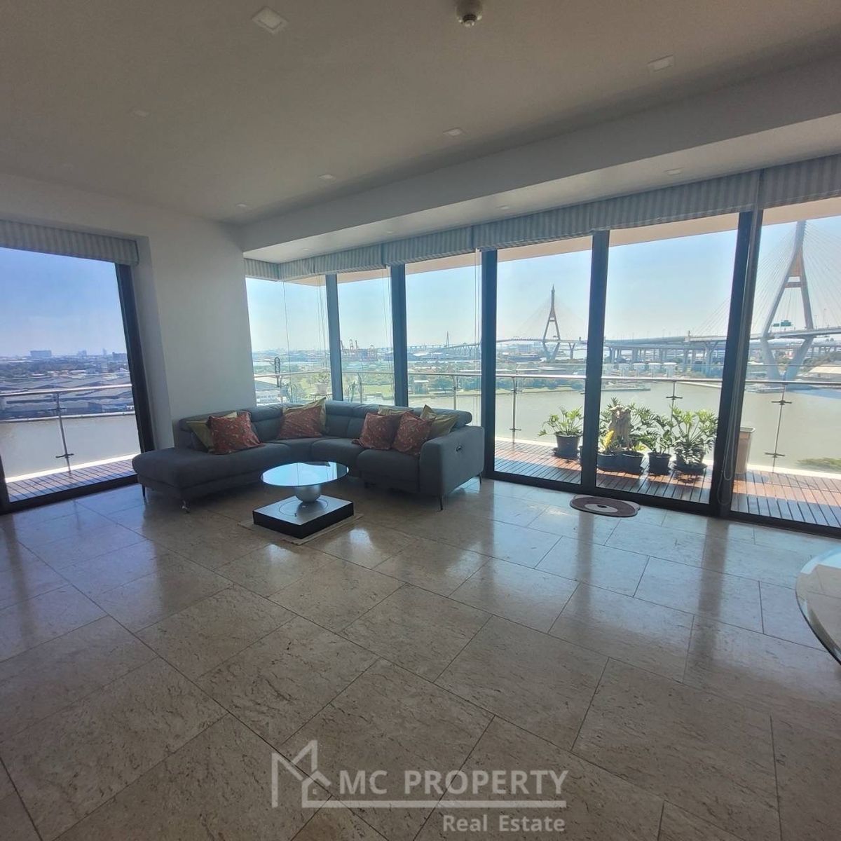 The Pano Rama3 for rent 3 bedroom 222sqm super rare unit river view high floor only 95,000 please contact 0816878954 The Pano Rama3 for rent 3 bedroom 222sqm super rare unit river view high floor only 95,000 please contact 0816878954