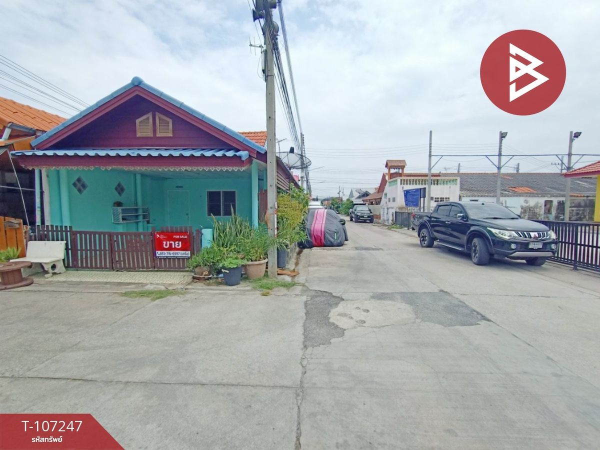 Townhouse for sale Beautiful house project, clear water, Bang Pakong, Chachoengsao Townhouse for sale Beautiful house project, clear water, Bang Pakong, Chachoengsao