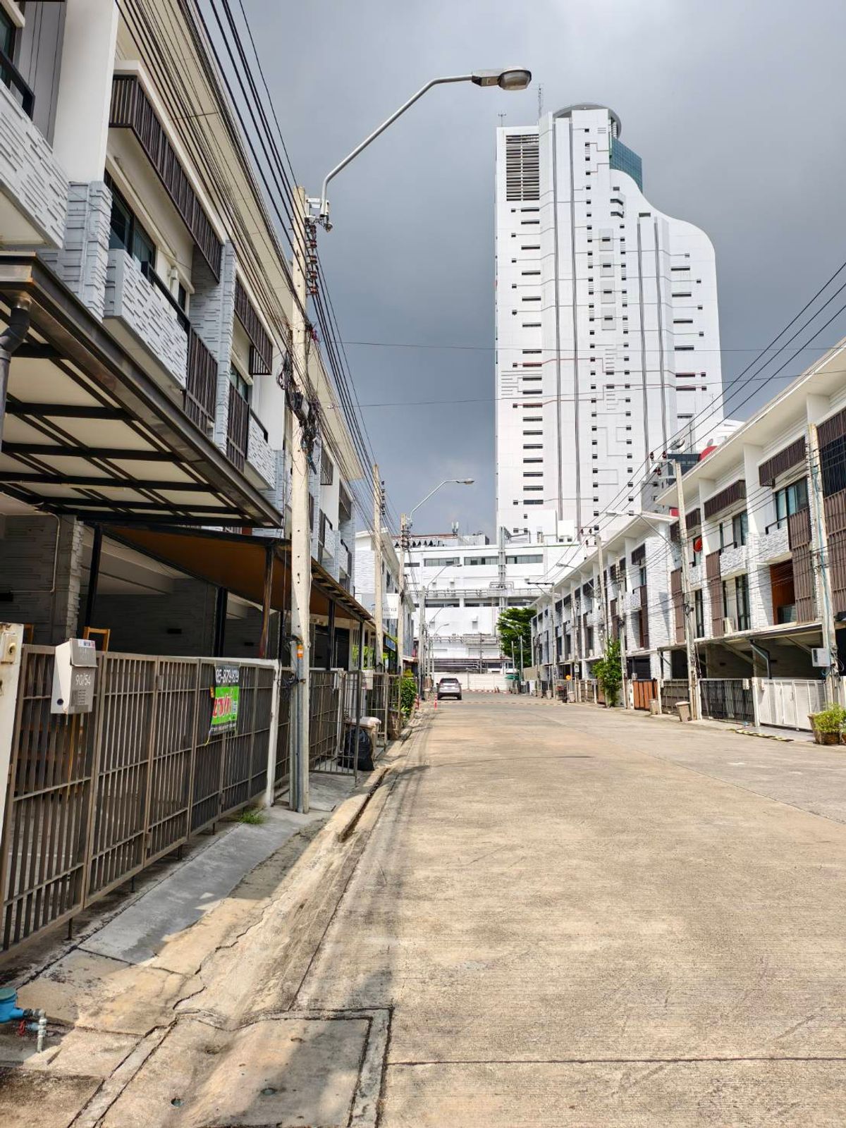 Home Office for Rent at Plex Bangna Project Home Office for Rent at Plex Bangna Project