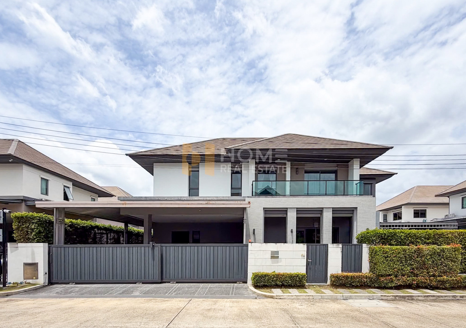 🏡 Special deal for you. In the Ratchaphruek area 📍 Bangkok Boulevard Signature Sathorn - Ratchaphruek / 4 bedrooms (for sale), Bangkok Boulevard Signature Sathorn - Ratchaphruek / 4 Bedrooms (FOR SALE) BALL147