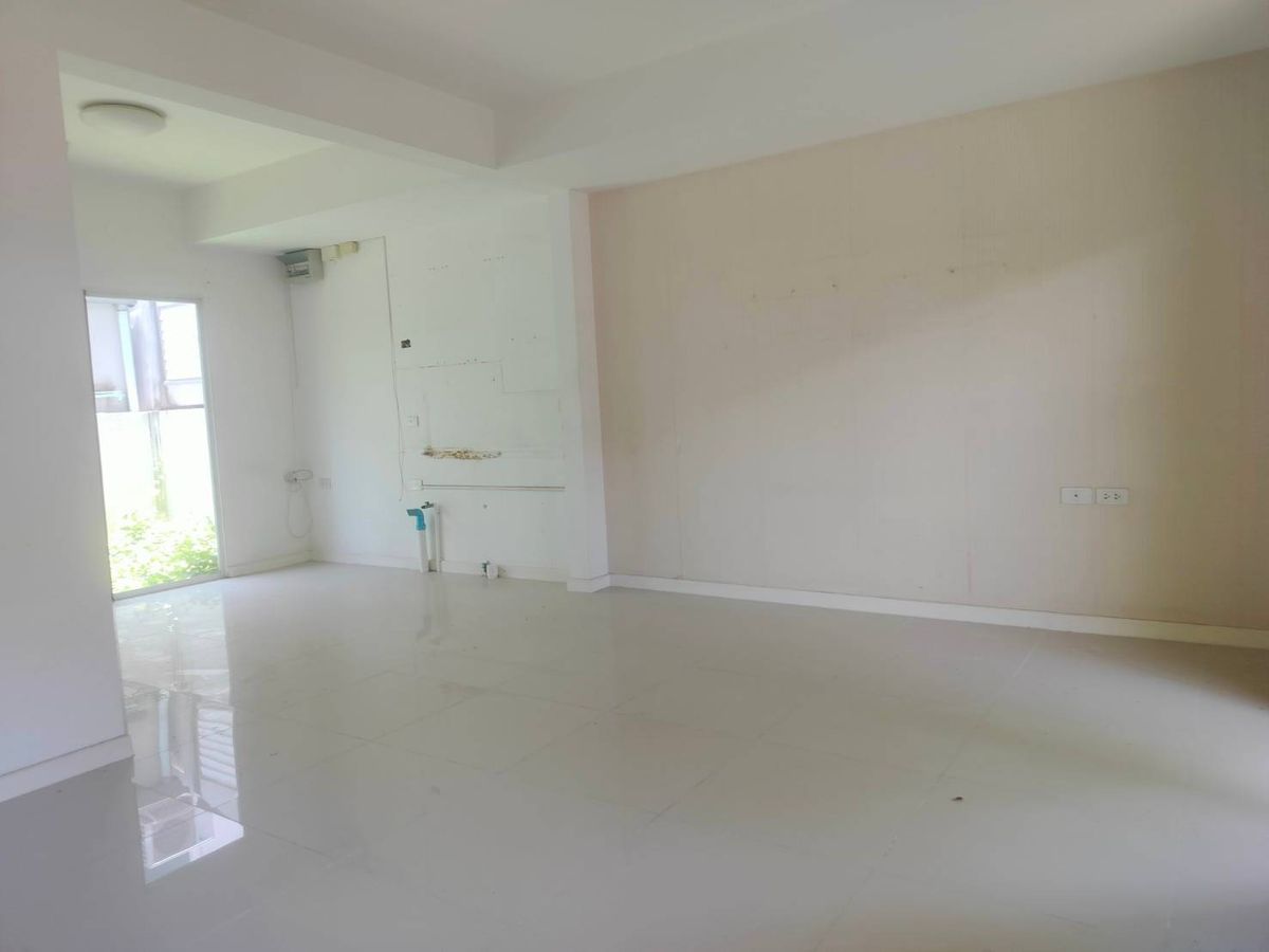 Release for sale in Pracha Uthit 90 – รูปที่ 2